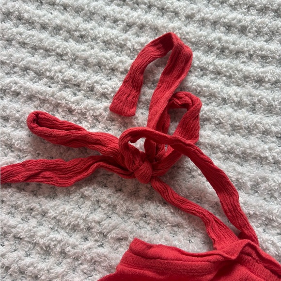 Le Lis Red Camisole Top with Elegant Design - Picture 2 of 4